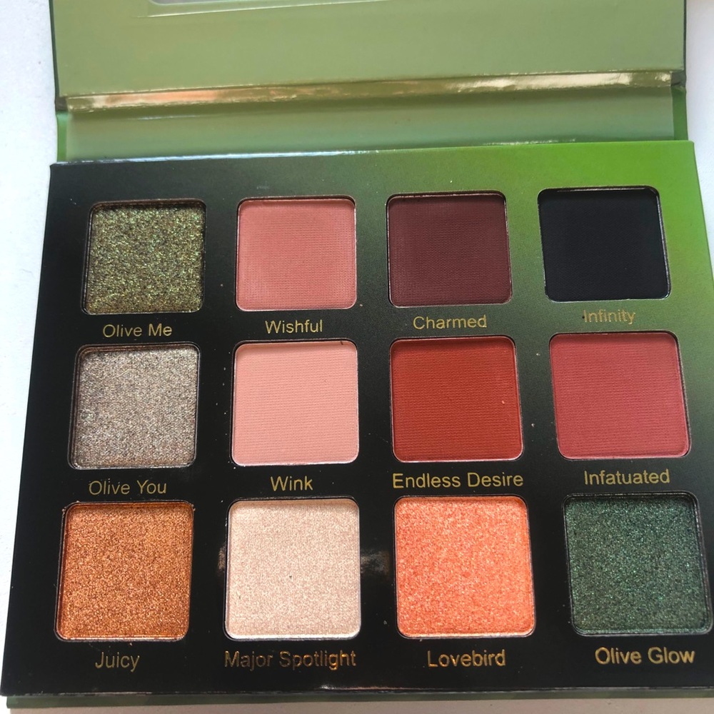 Violet Voss Olive You Forever Palette